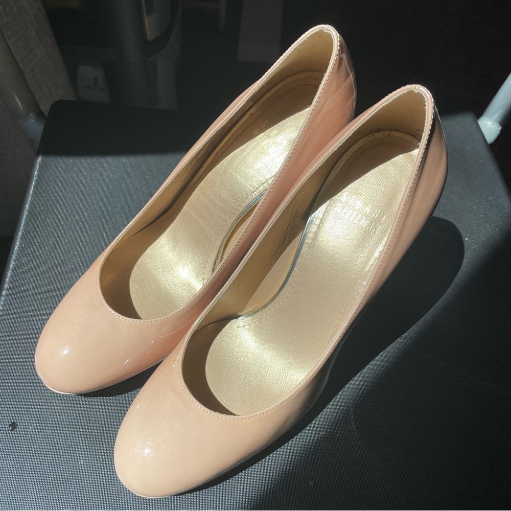 Stuart Weitzman 6.5 Nude Beige Cream Patent Leather Platform Pump Heels NEW